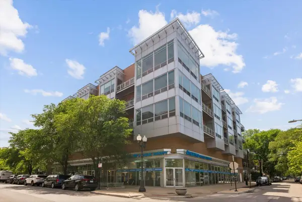 3920 N Sheridan Road #311, Chicago, IL 60613
