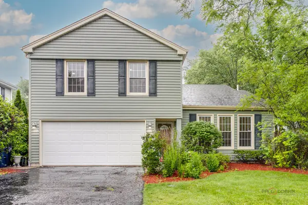 715 N Juneway Avenue, Deerfield, IL 60015