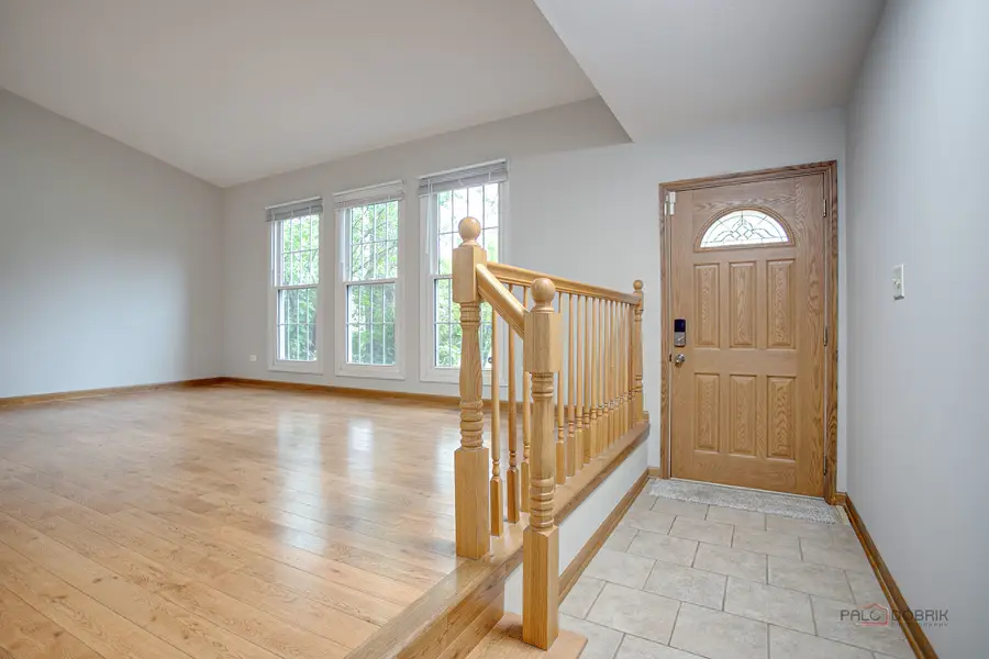 715 N Juneway Avenue, Deerfield, IL 60015 - #2