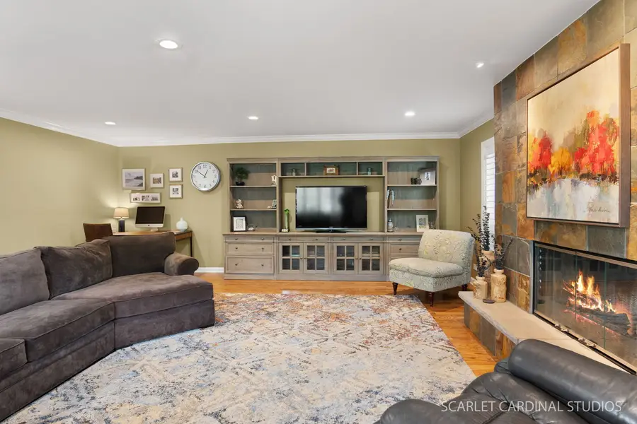 526 72nd Street, Darien, IL 60561 - #3