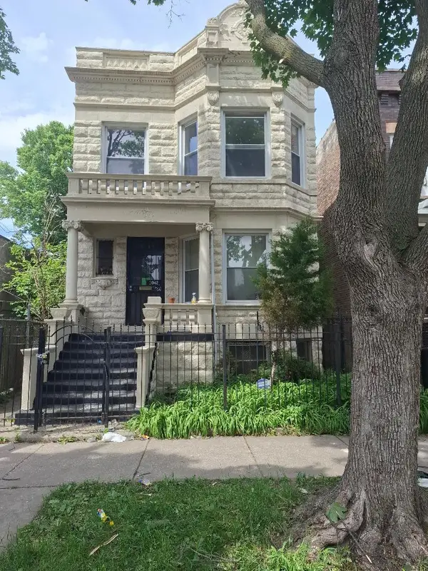 3942 W Monroe Street, Chicago, IL 60624