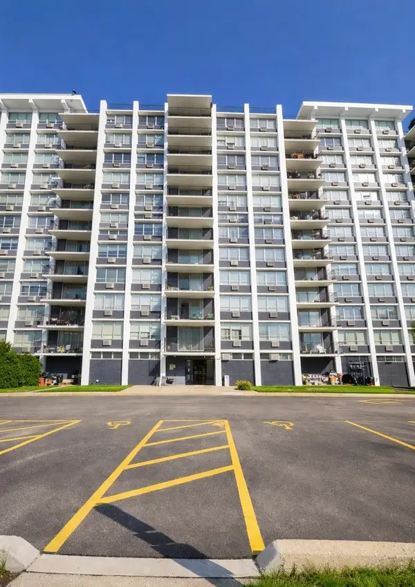 8809 W Golf Road #11F, Niles, IL 60714