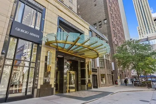 800 N Michigan Avenue #3301, Chicago, IL 60611
