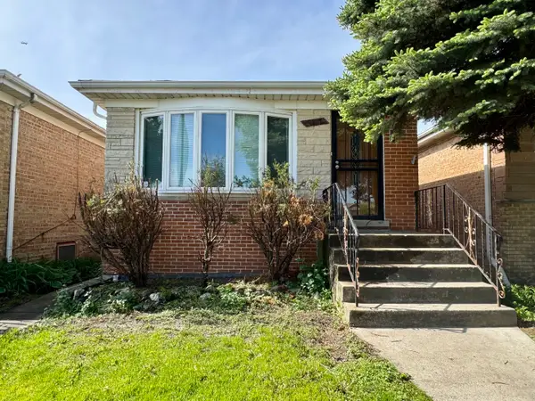 3107 W Howard Street, Chicago, IL 60645