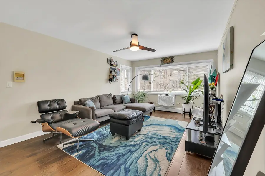 1657 W Farwell Avenue #2D, Chicago, IL 60626 - #3