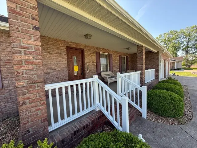 1303 N Magnolia Drive, Marion, IL 62959 - #2