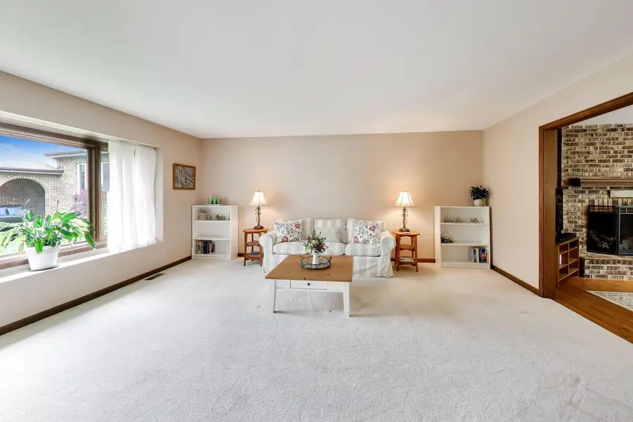 2302 Lisa Court, Palatine, IL 60067 - #3