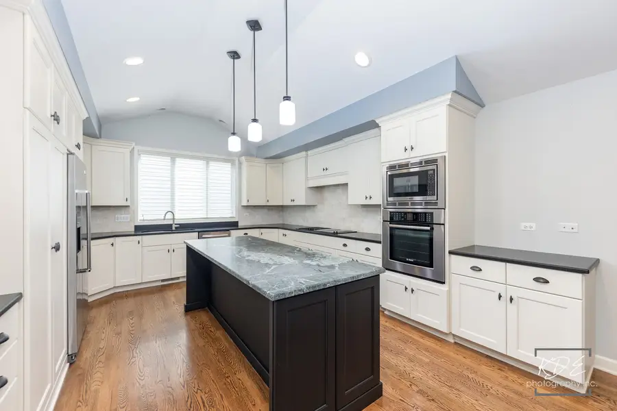1126 Kings Point Court, Naperville, IL 60563 - #2
