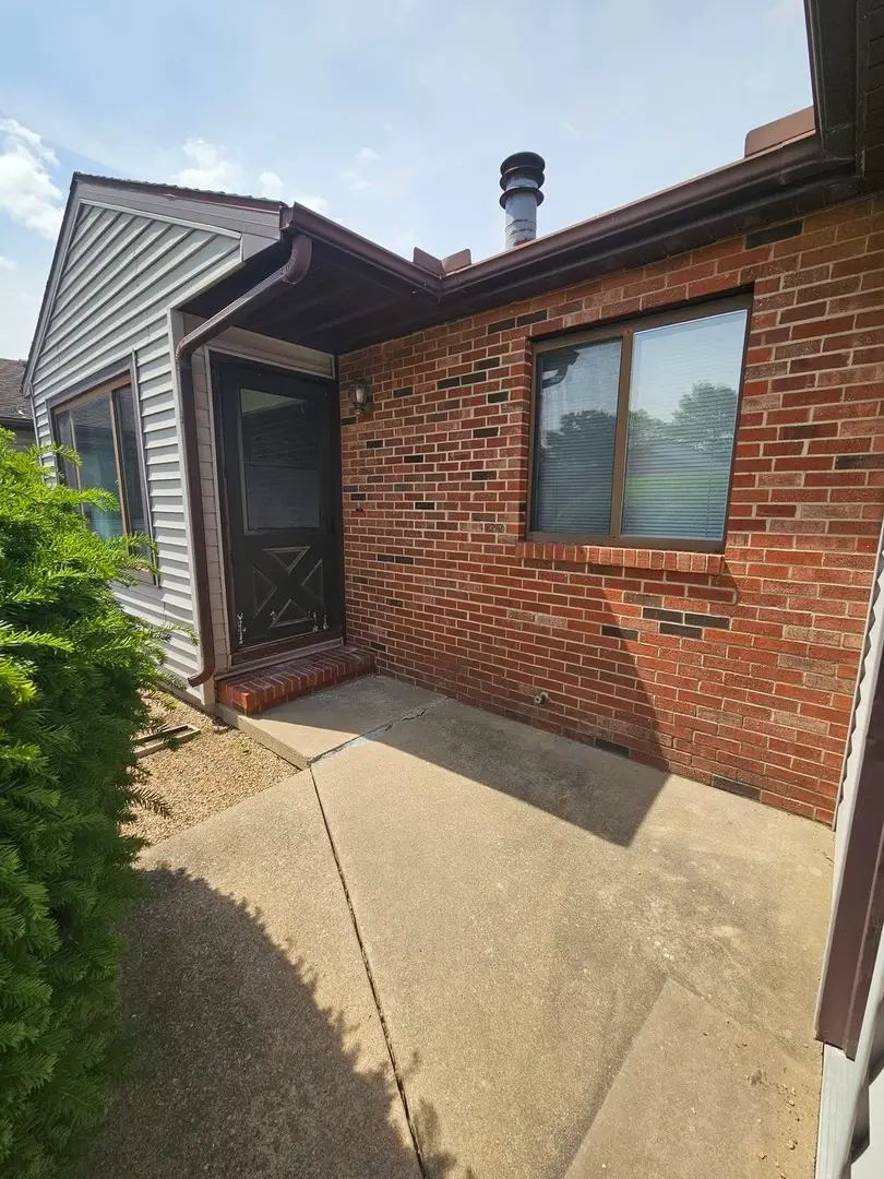 910 Pomona Drive #910, Champaign, IL 61822 - #2