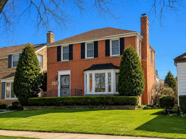 2951 W Jarlath Street, Chicago, IL 60645
