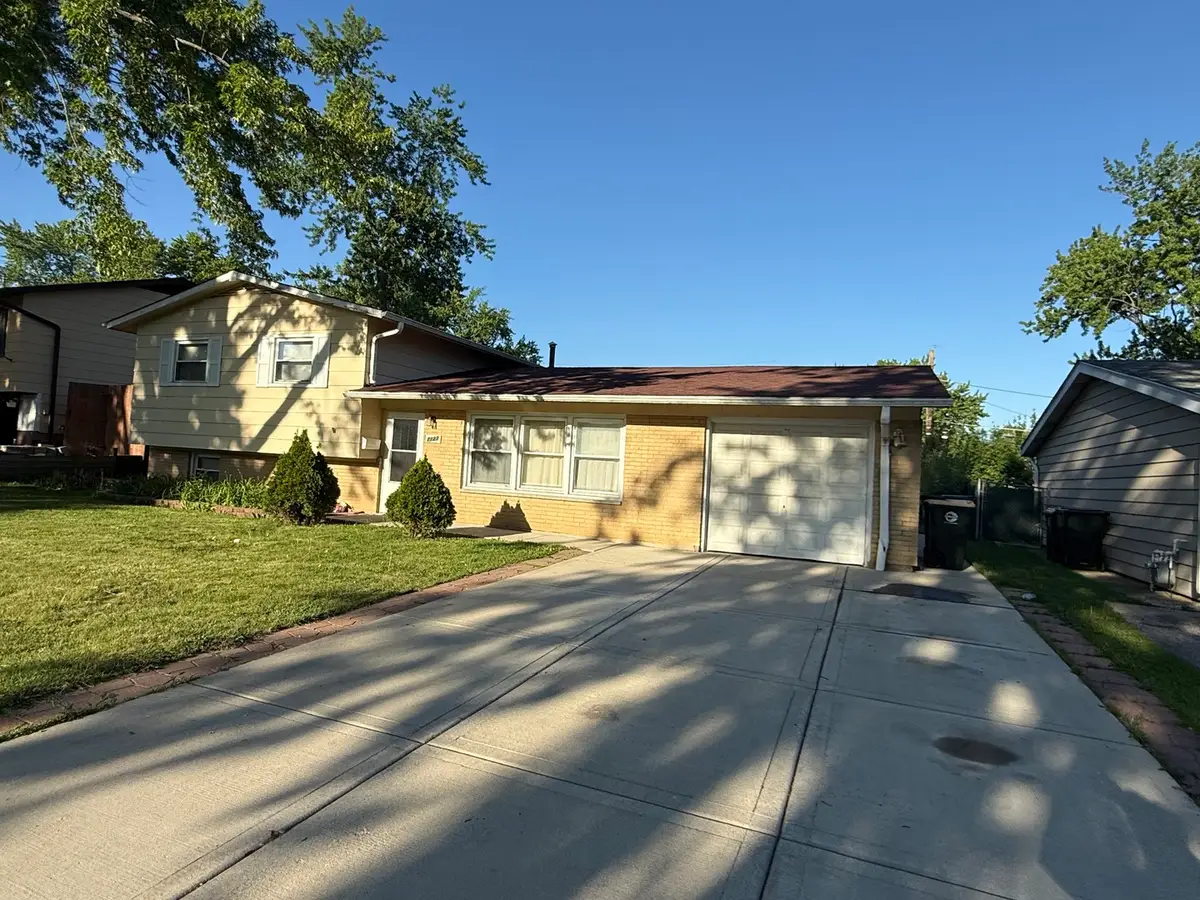 7127 Glenwood Lane, Hanover Park, IL 60133 - #1