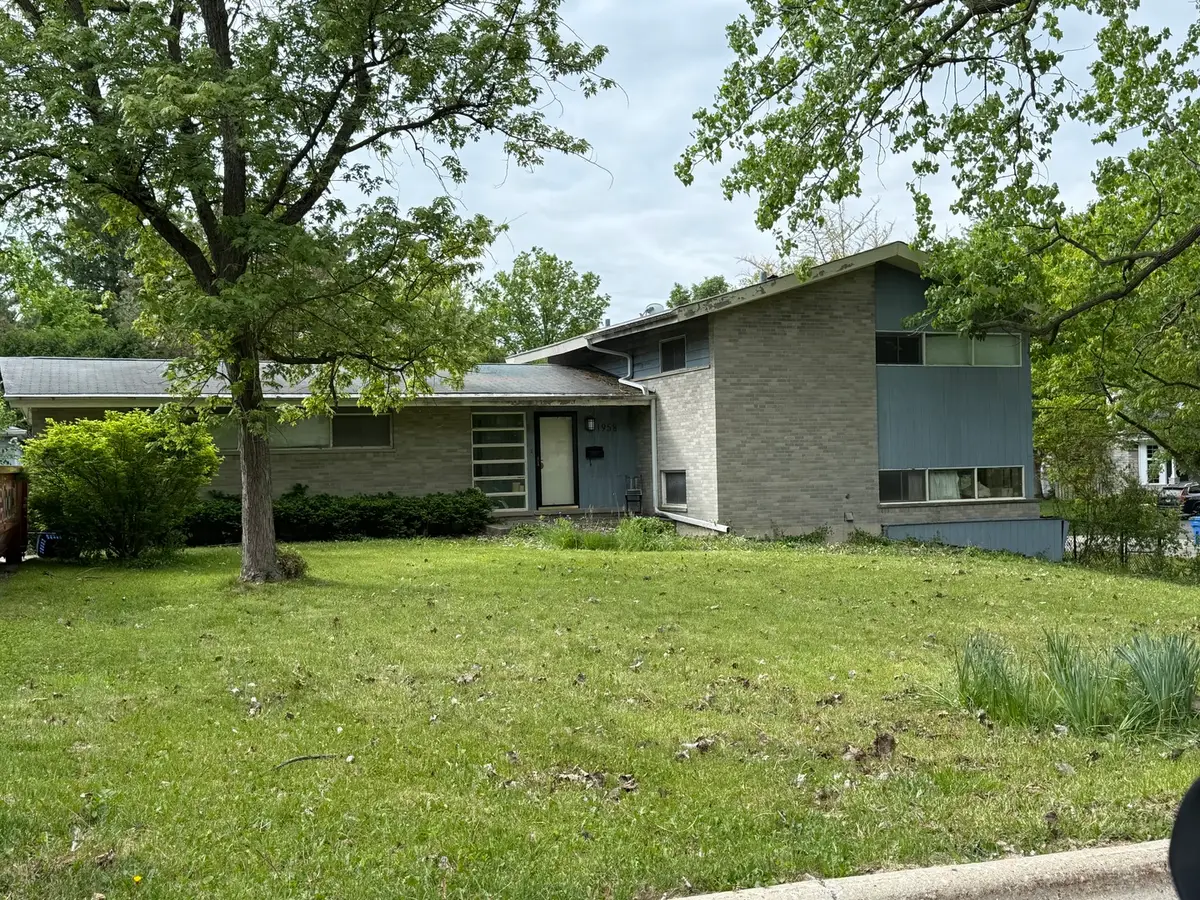 1958 Castlewood Road, Highland Park, IL 60035 - #1
