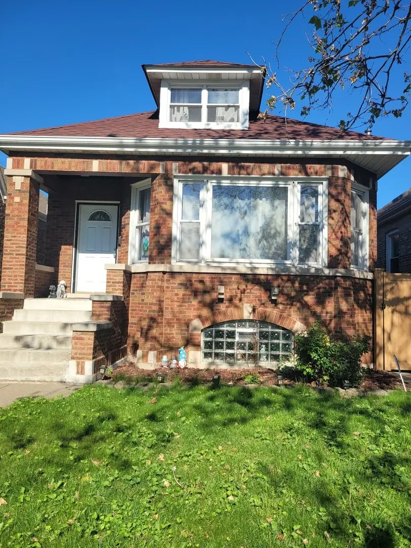 6005 S Tripp Avenue, Chicago, IL 60629 - #1