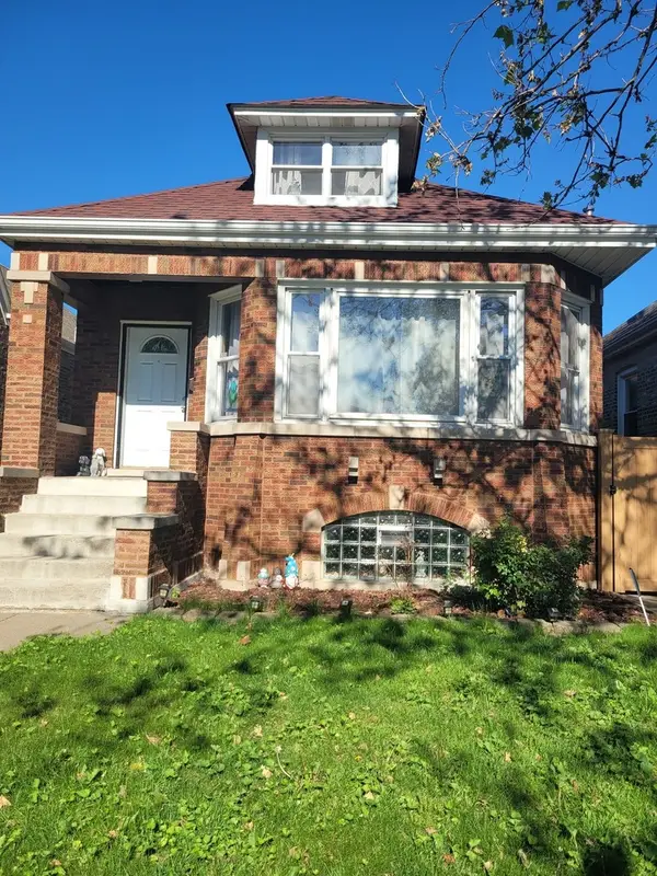6005 S Tripp Avenue, Chicago, IL 60629
