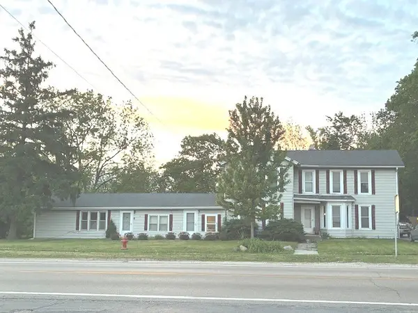 722/724 W Grant Highway, Marengo, IL 60152