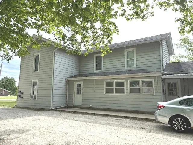 722/724 W Grant Highway, Marengo, IL 60152 - #3
