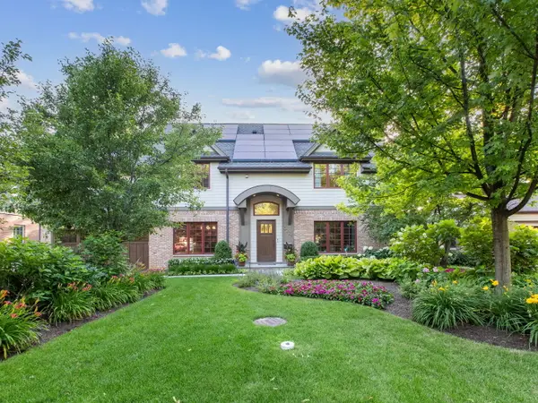 Address Withheld By Seller, Evanston, IL 60203