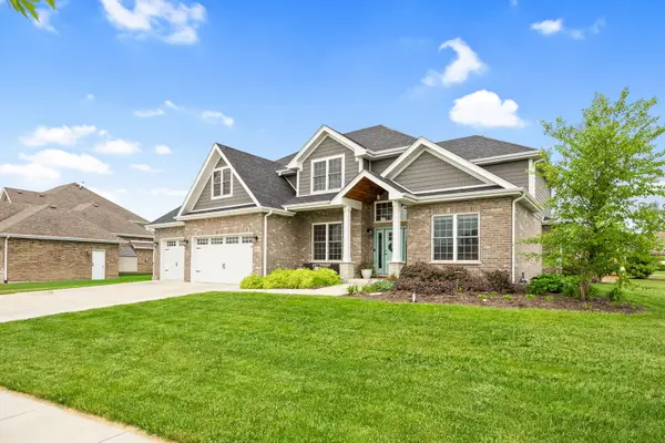 24234 S Sunset Lakes Drive, Manhattan, IL 60442