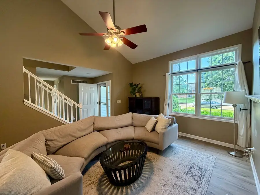 305 Prairieview Drive, Hudson, IL 61748 - #3