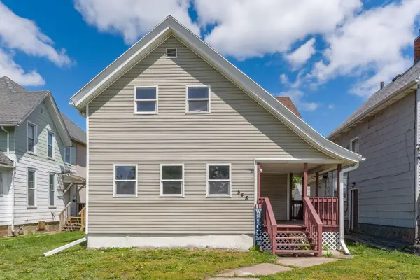 548 7th Avenue, Clinton, IA 52732