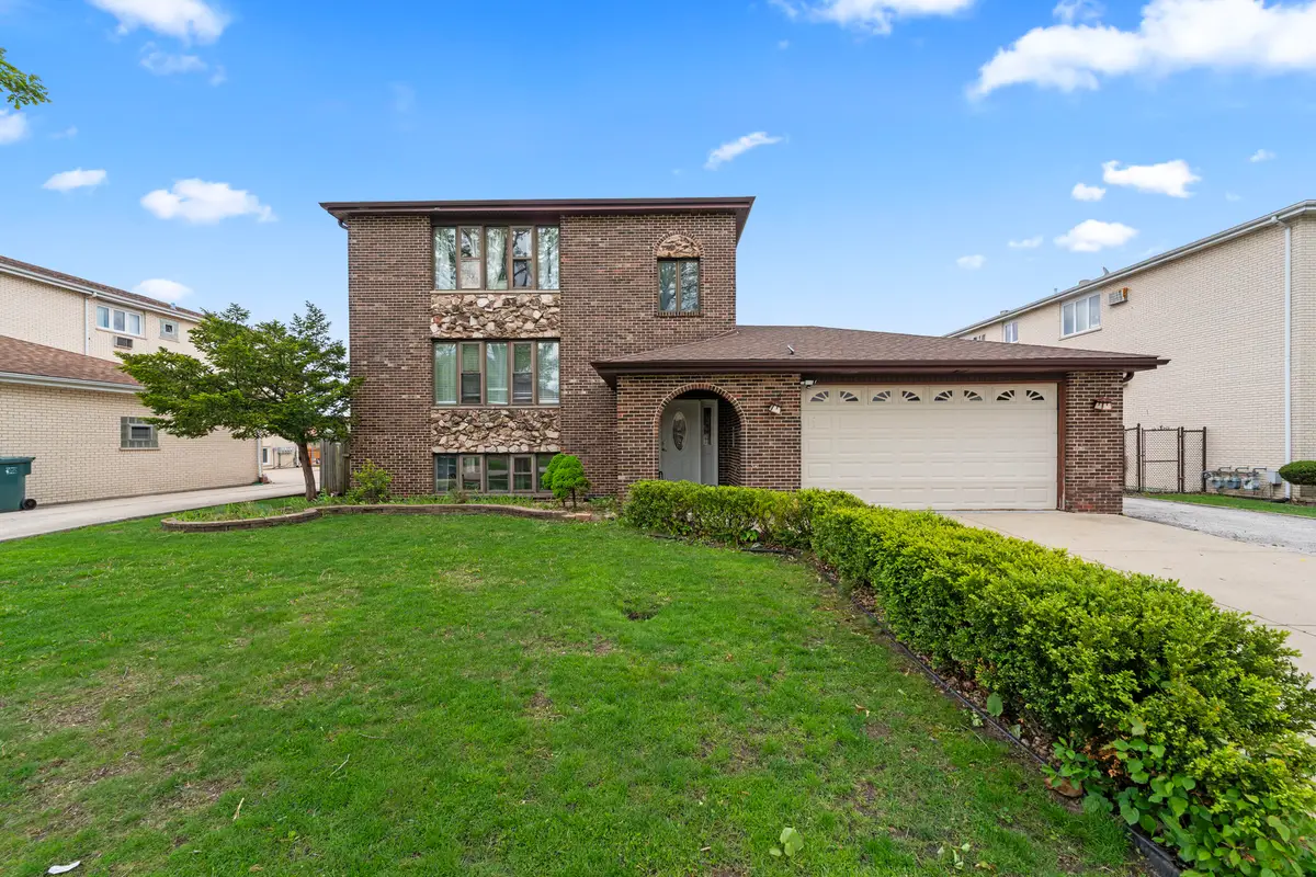 11201 S Helena Drive, Palos Hills, IL 60465 - #1