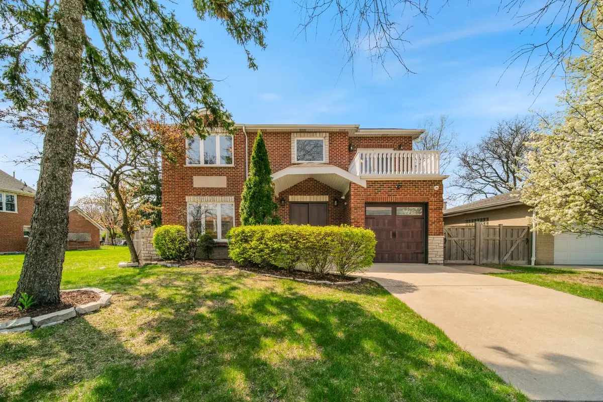 701 Oakton Street, Park Ridge, IL 60068 - #1