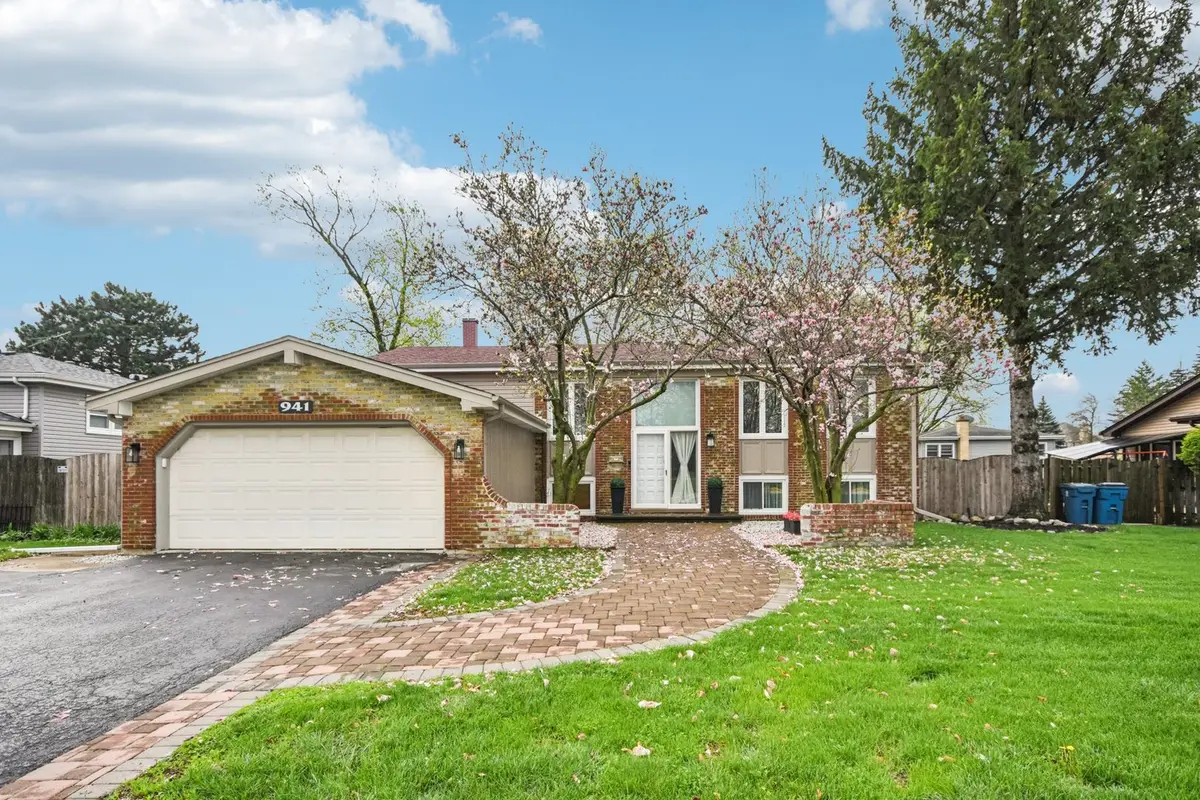 941 W Army Trail Boulevard, Addison, IL 60101 - #1