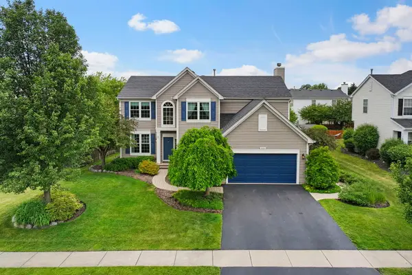 350 Kestrel Lane, Lindenhurst, IL 60046
