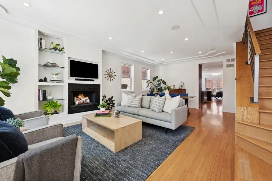 2314 W Mclean Avenue, Chicago, IL 60647 - #2