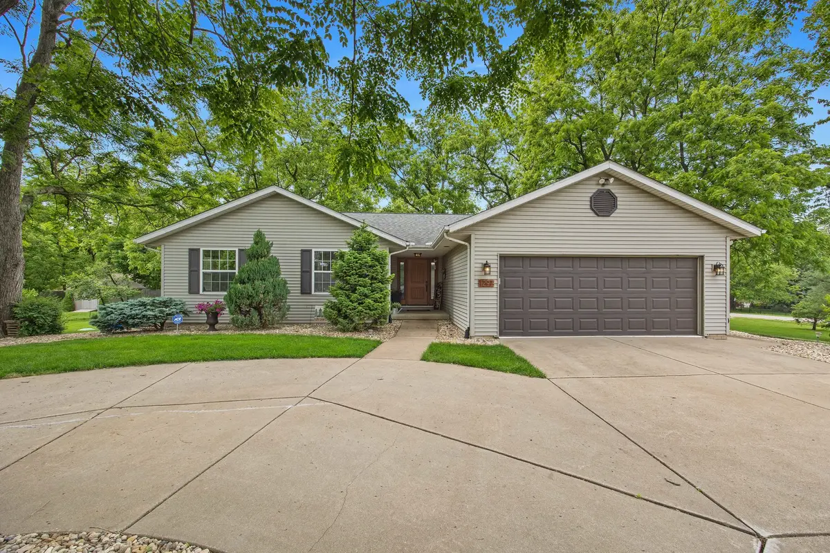 1297 N Forrest Drive, Metamora, IL 61548 - #1