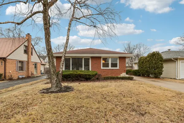 124 Harlem Avenue, Glenview, IL 60025