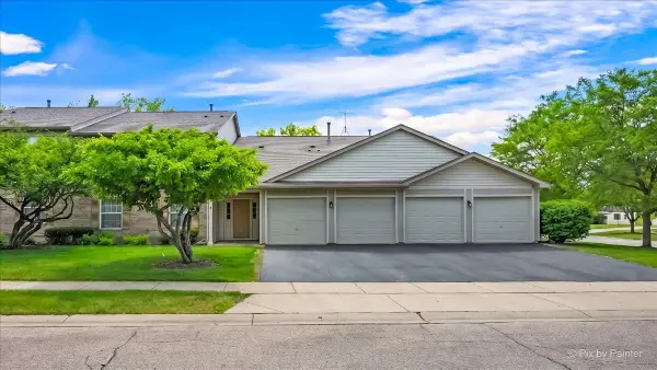 1101 Yorkshire Court #D, Elgin, IL 60120