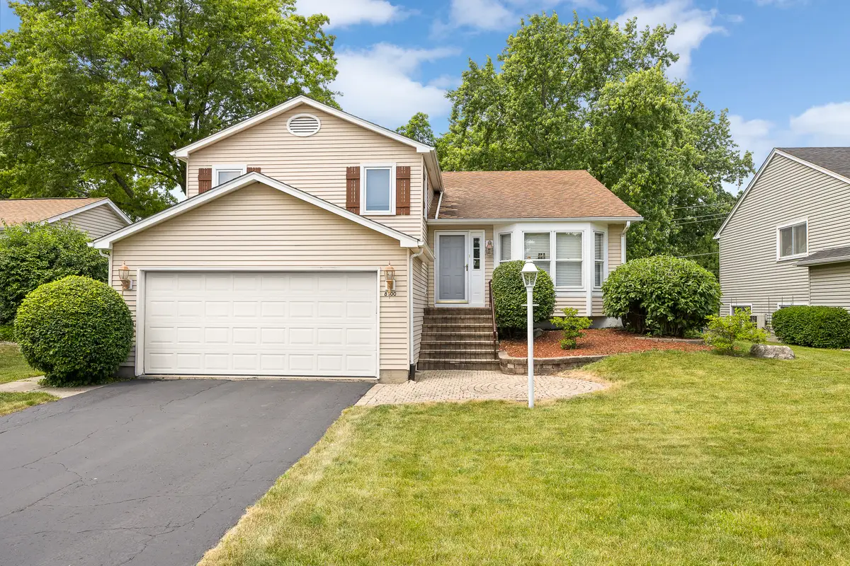 8100 Geneva Street, Woodridge, IL 60517 - #1
