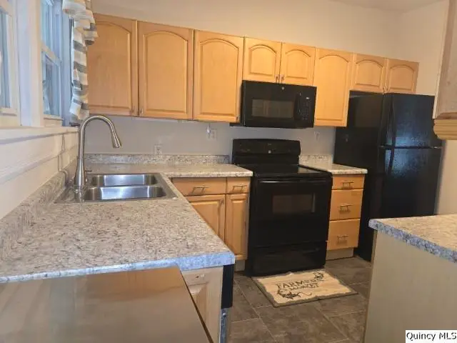 210 Main, Carthage, IL 62321-1258 - #2