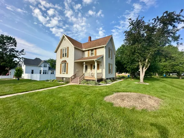 407 N Chestnut Street, Princeton, IL 61356