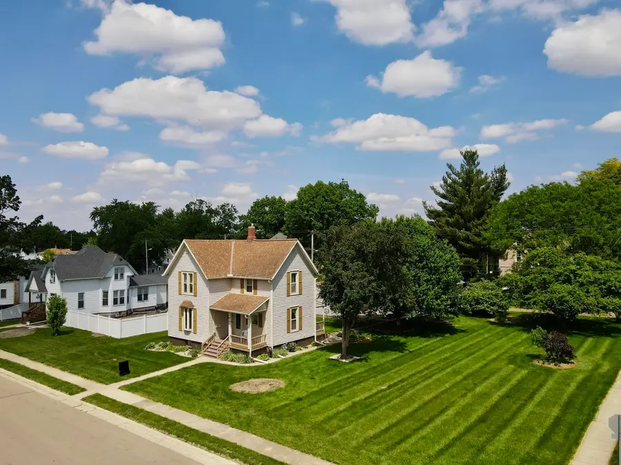 407 N Chestnut Street, Princeton, IL 61356 - #2