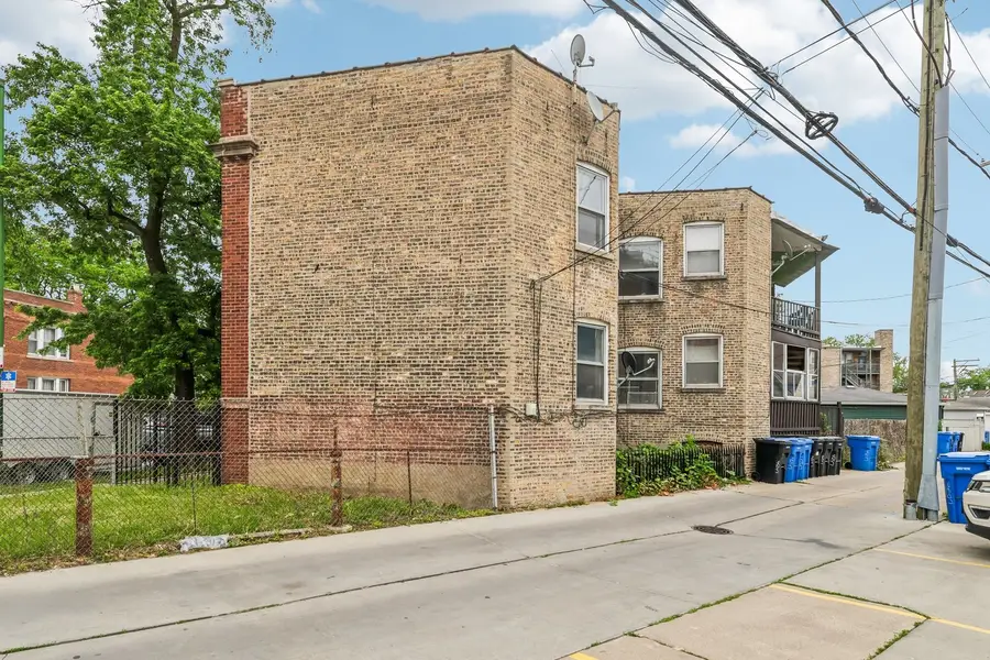 4247 W Addison Street, Chicago, IL 60641 - #3