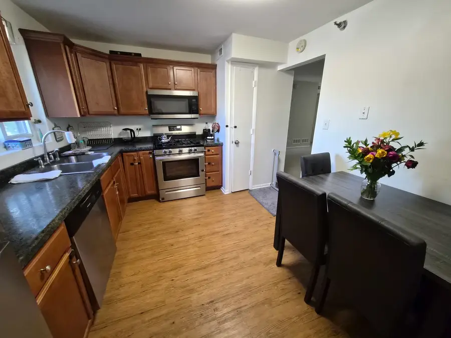 6050 Lake Bluff Drive #201, Tinley Park, IL 60477 - #3