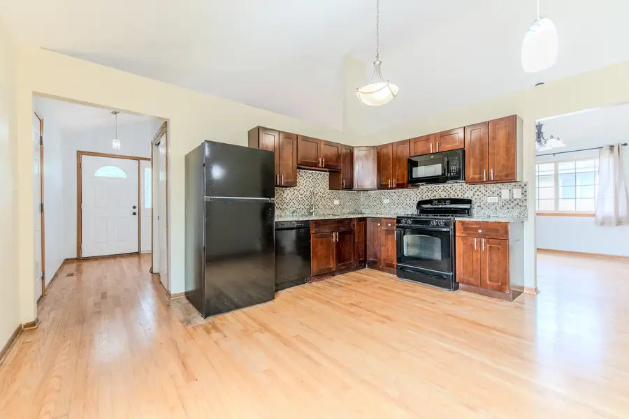 15609 Clifton Park Avenue, Markham, IL 60428 - #3