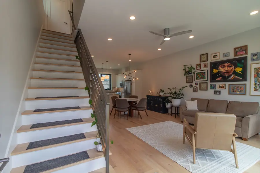 4557 S Prairie Avenue, Chicago, IL 60653 - #2