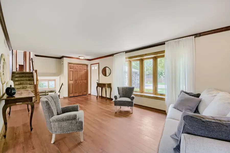 1325 Hawkins Avenue, Downers Grove, IL 60516 - #3