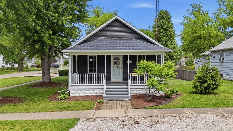390 W Gordon Street, Coal City, IL 60416 - #2
