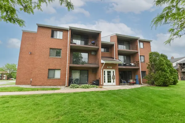 9860 153rd Street #207, Orland Park, IL 60462