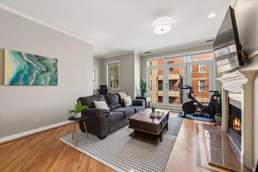 1517 W Fry Street #2, Chicago, IL 60642 - #3