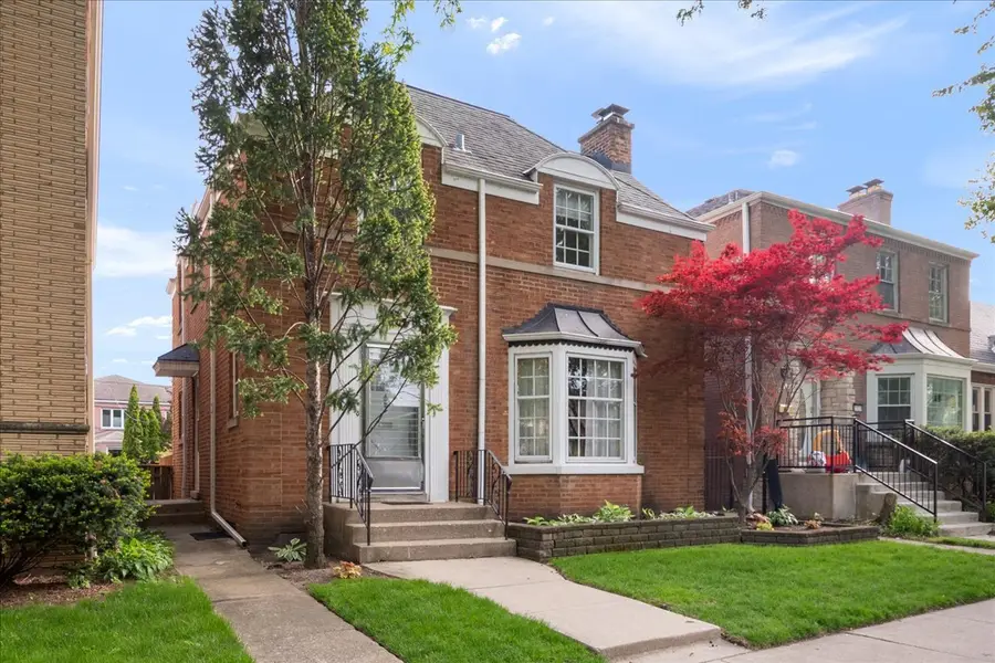 2925 W Greenleaf Avenue, Chicago, IL 60645 - #2