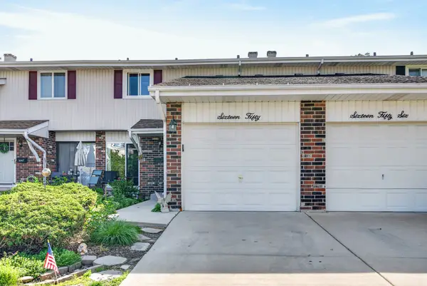 1650 Castbourne Court, Wheaton, IL 60189