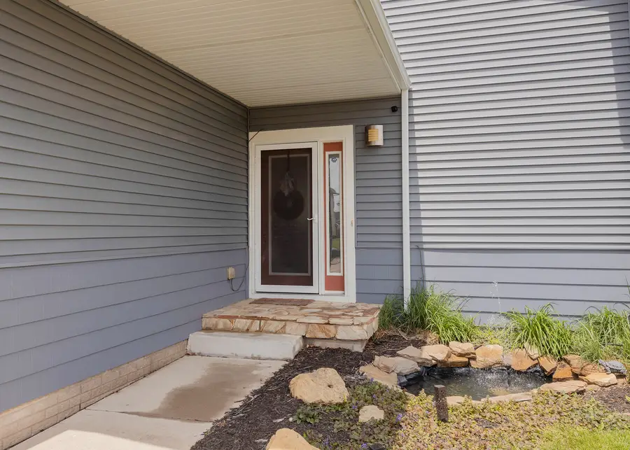4630 W 13th Street, Davenport, IA 52804 - #3