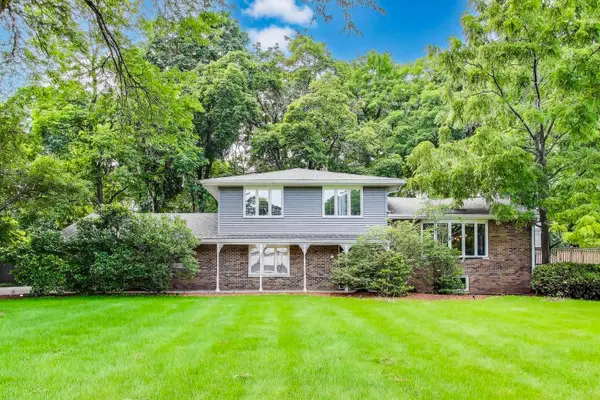 32362 N Pine Avenue, Grayslake, IL 60030