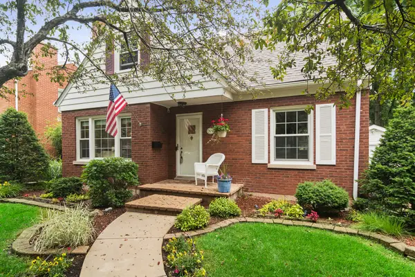 501 N Douglas Avenue, Arlington Heights, IL 60004
