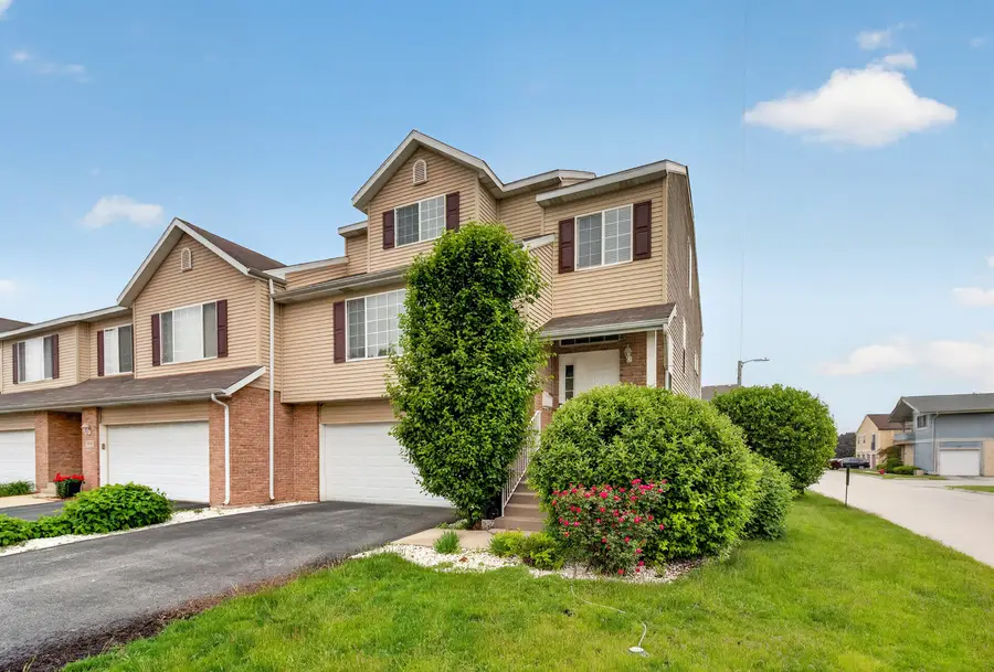 2520 Cedar Glen Drive N, Lynwood, IL 60411 - #2